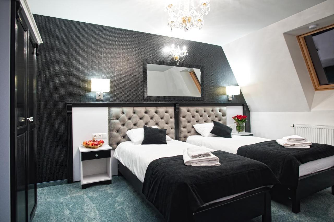 Hotel Campari Gora Motyczna Ngoại thất bức ảnh