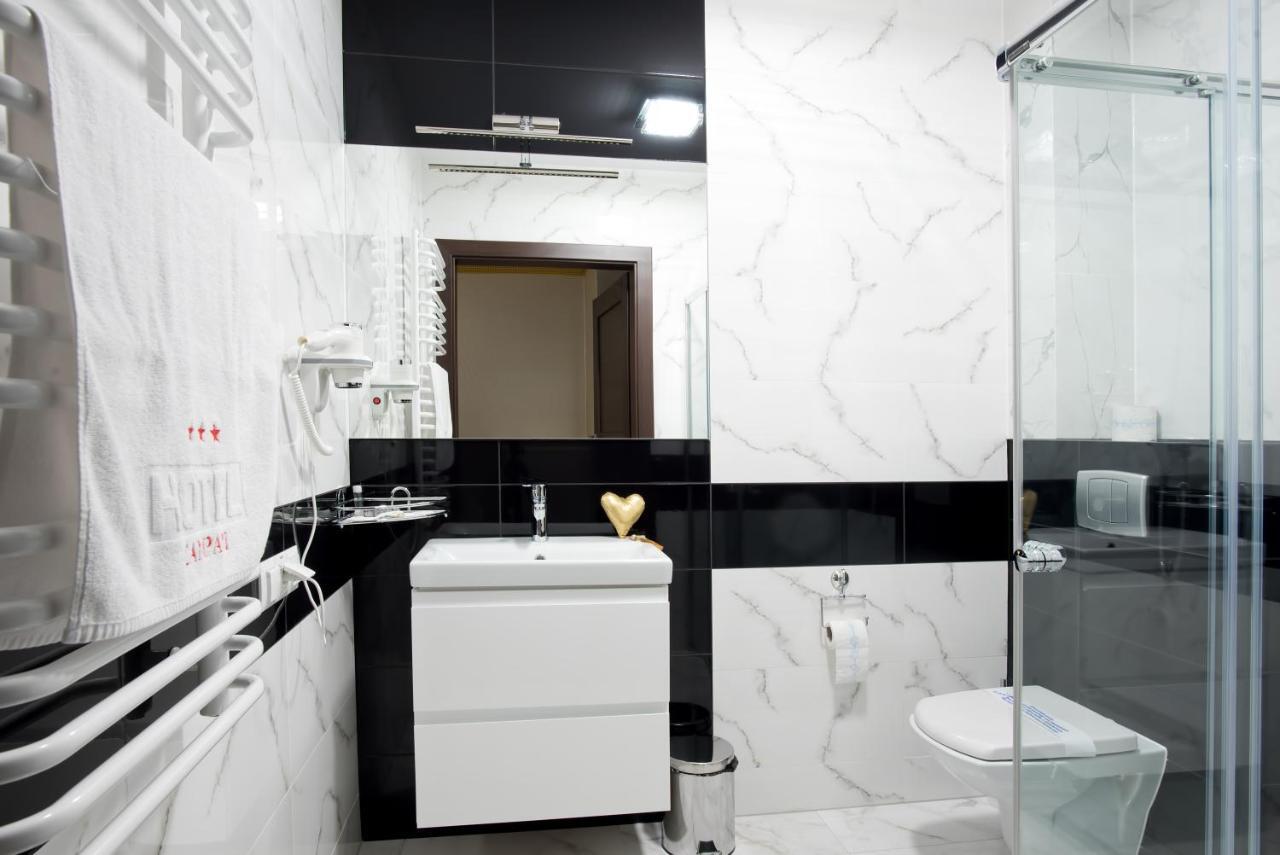 Hotel Campari Gora Motyczna Ngoại thất bức ảnh